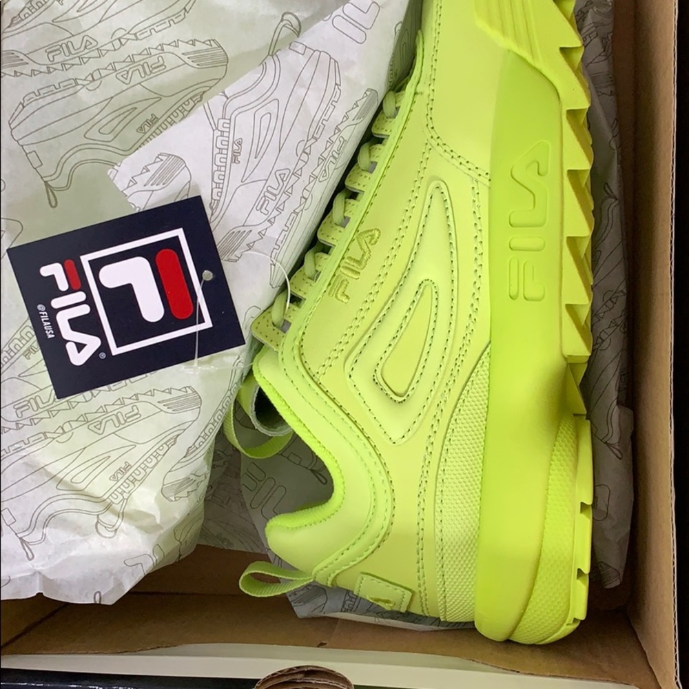 Fila disruptor sneaker. Size 8.5 NIB